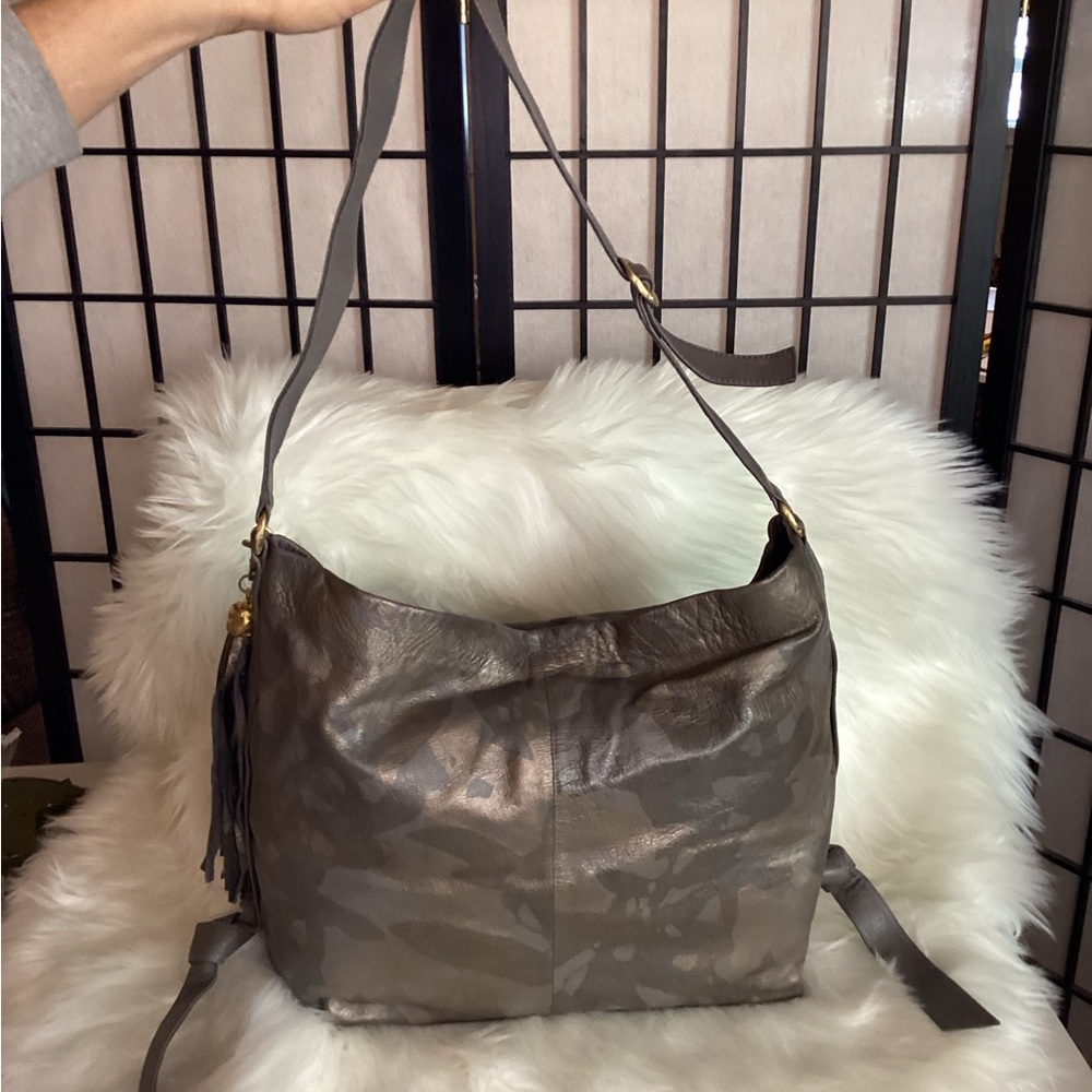 Ona Villier Vesuvius Hobo Bag in Grey Sombra - Picture 9 of 12